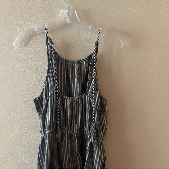 Old Navy Striped Romper Linen Blend Size Medium - Picture 9 of 9